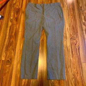 Old Navy 42 x 32 Signature Straight Gray Pants